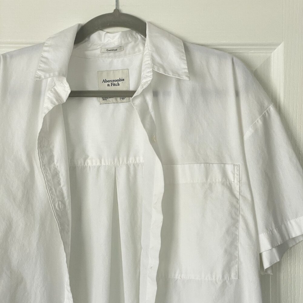 Abercrombie & Fitch White Button-Up Shirt